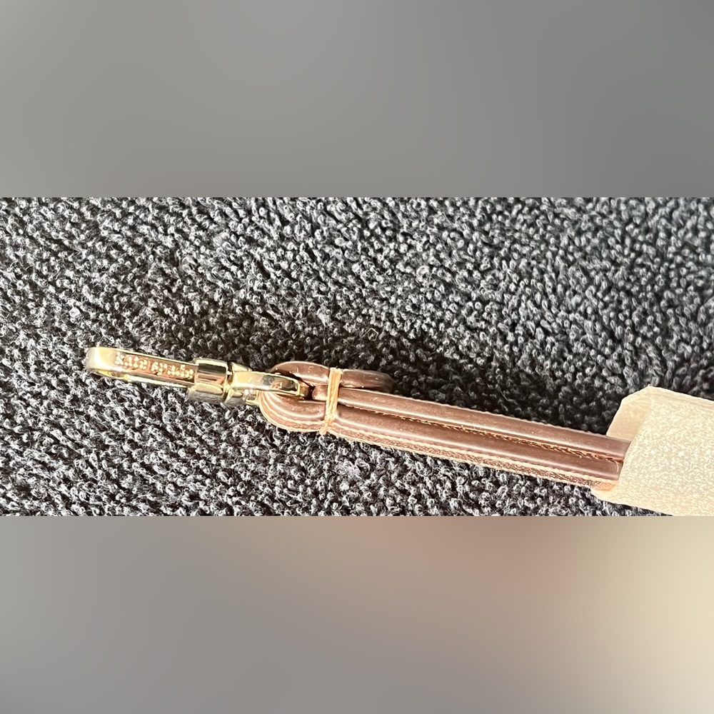 New Kate Spade Rose Gold Tinsel Medium Wristlet in Box - Picture 6 of 12